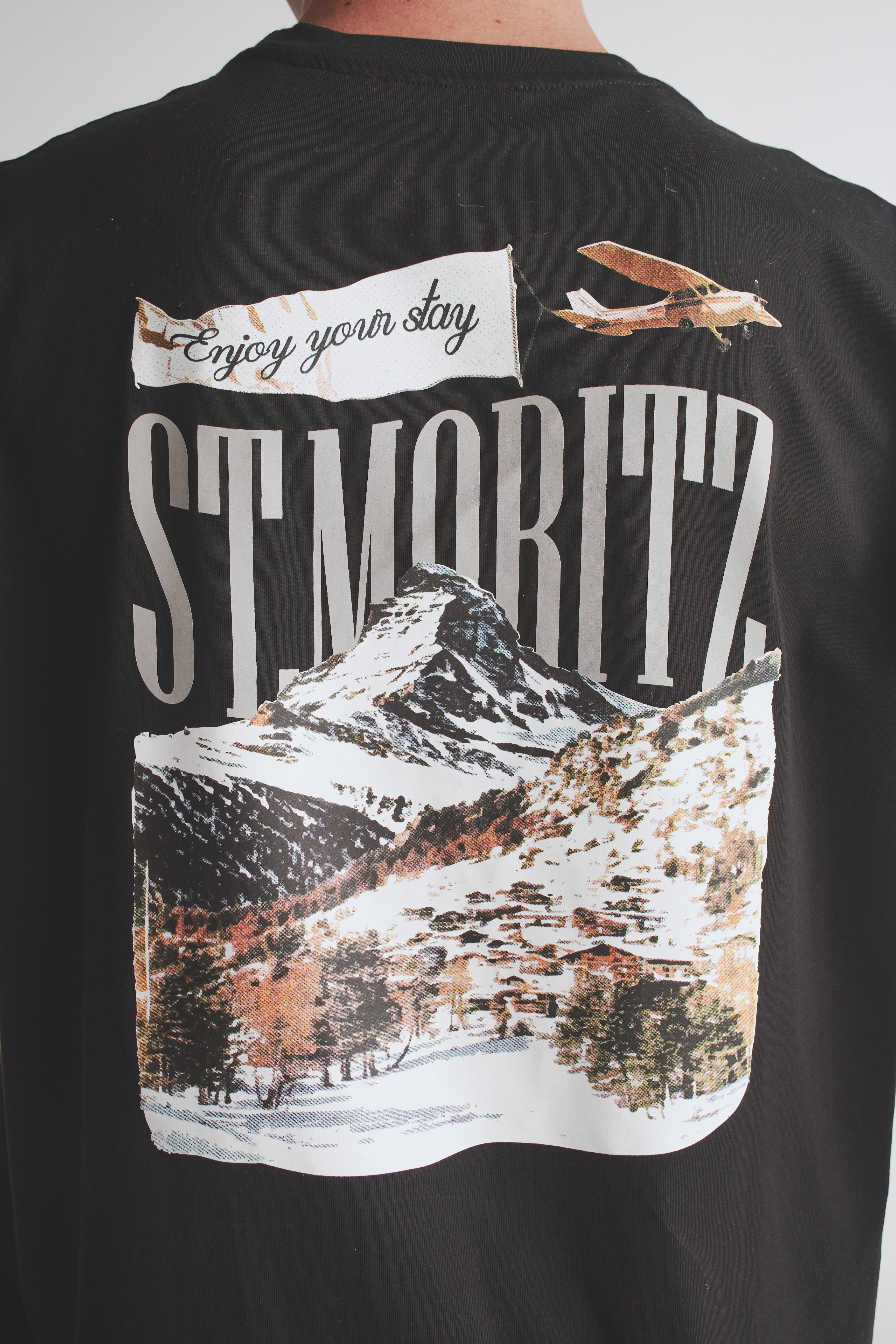 ST. MORITZ BLACK T-SHIRT